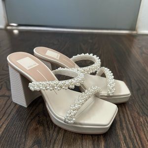 NWOT Dolce Vita Ariele Pearl Heels sz 6
